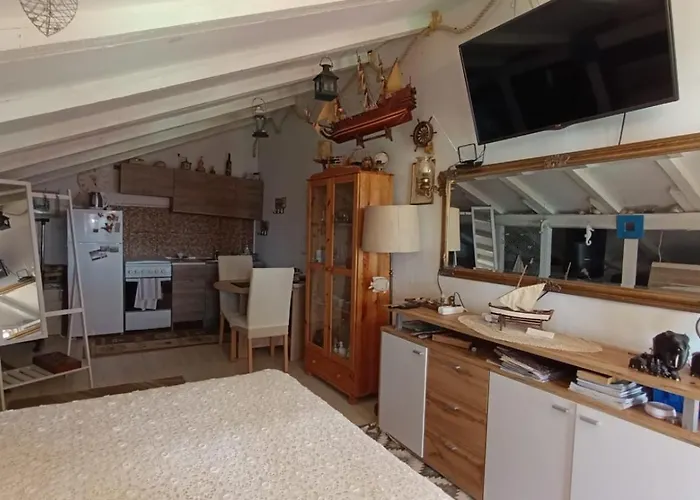 Loft Robinson,bediferent * Sibenik